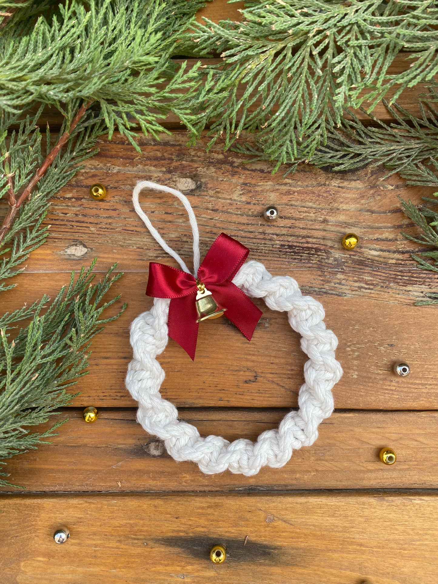Christmas Wreath with Bell